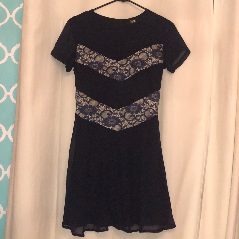 Iska LONDON Lace Panelled Dress